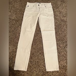 KanCan white denim Jeans, size 11/29. New with tags